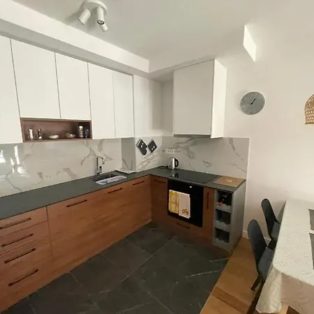 Apartament Happy Corner New